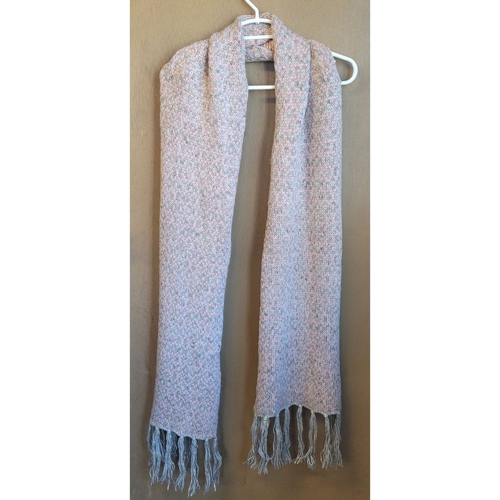 Hinge Pink‎ and Gray Tasseled Scarf